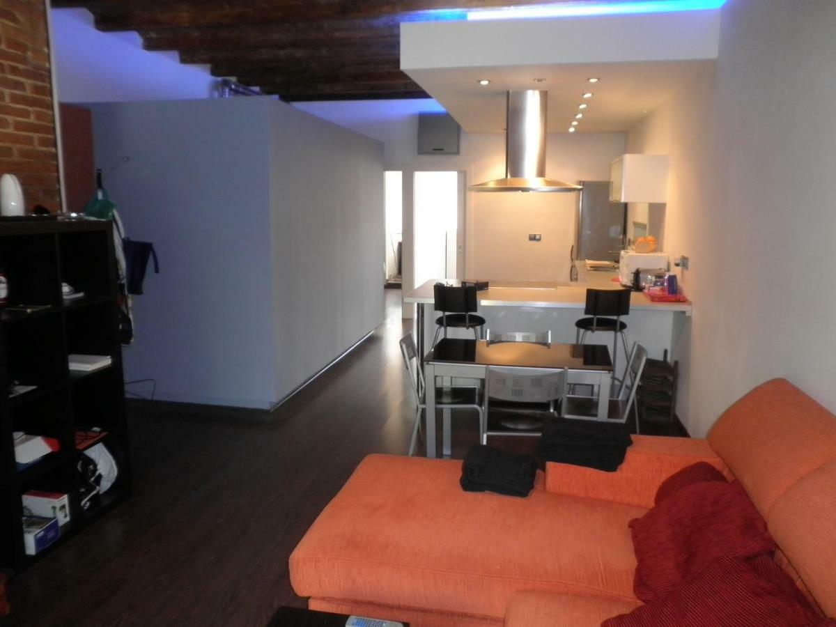 Bacrou Apartment, Design Loft Near The Sea Барселона Экстерьер фото